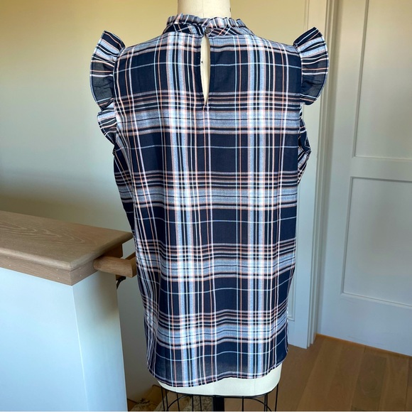 NWT LOFT Women’s Navy Plaid Flutter Sleeve Shell Top, size S - Picture 3 of 4